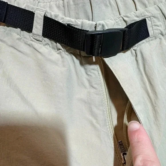 Patagonia Men’s hiking shorts - Picture 2 of 6